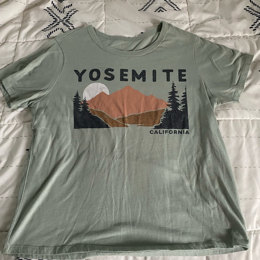 Zoe + Liv Gray Graphic Tee